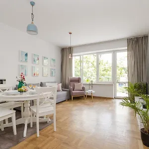 Shortstaypoland Krucza Warsaw