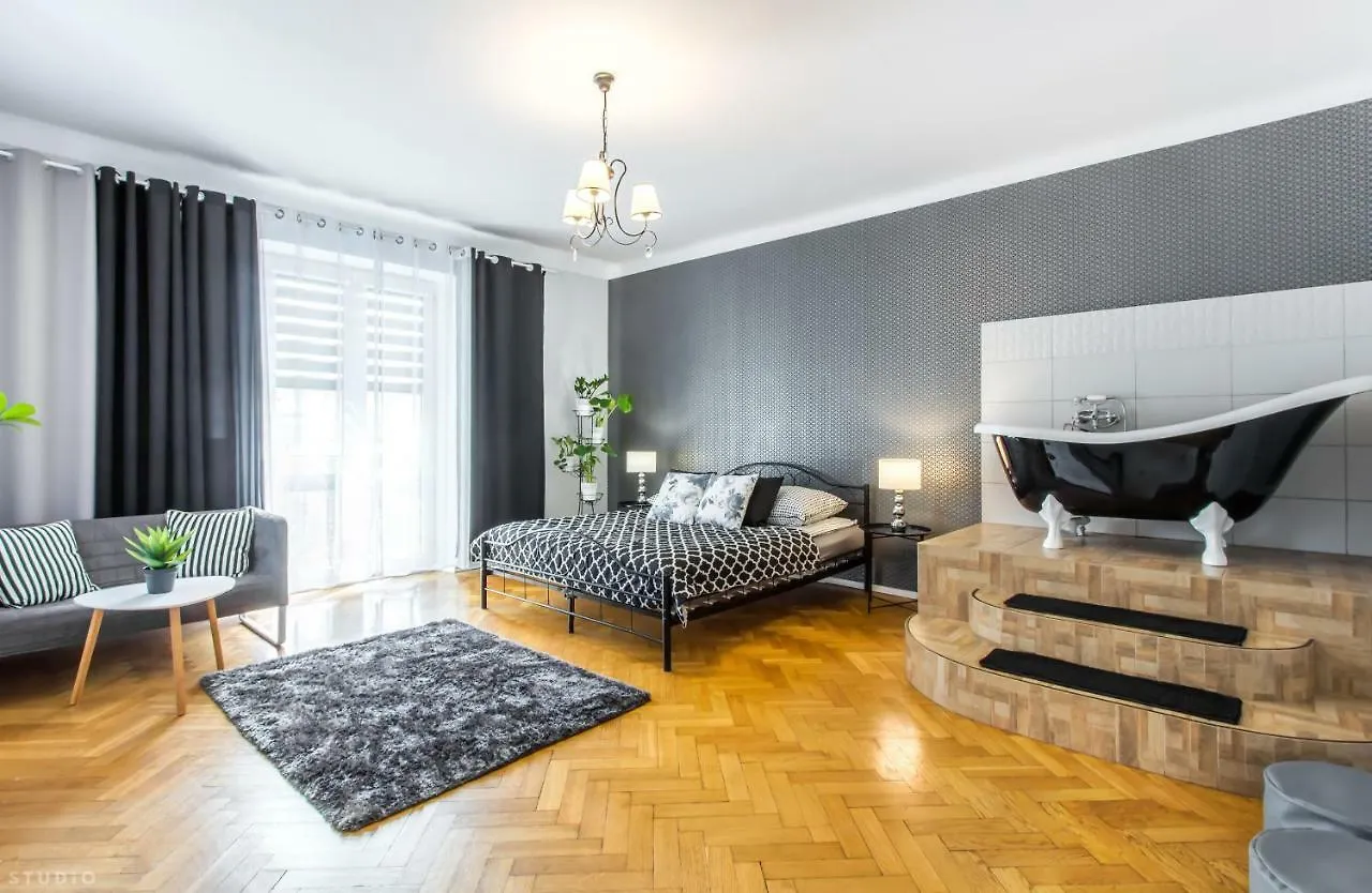 Clicktheflat Apartment Chmielna 7 Warsaw