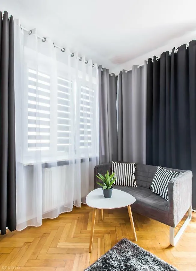 Clicktheflat Apartment Chmielna 7 Warsaw